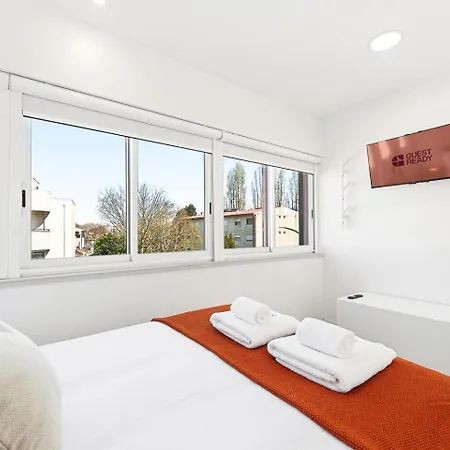 Apartamento Guestready - Modern Family-friendly Retreat Oporto