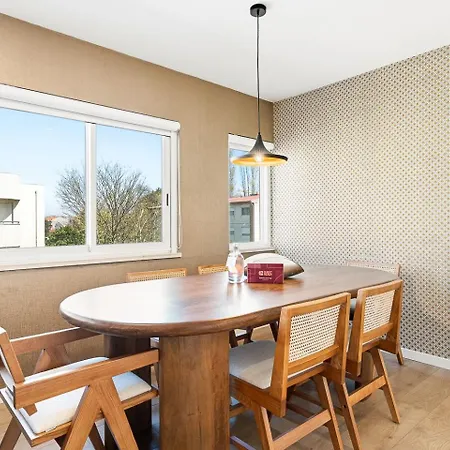 Apartament Guestready - Modern Family-friendly Retreat Porto
